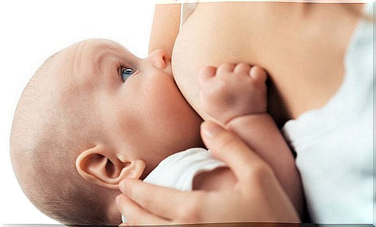 7 frequently asked questions about breastfeeding