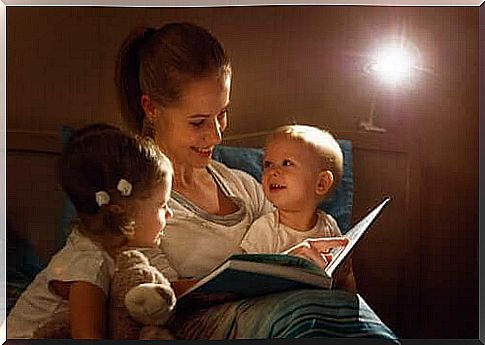 There are numerous benefits to promoting reading habits in early childhood.